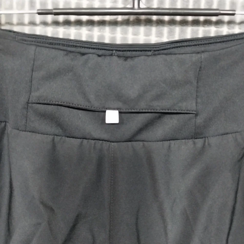 Nike Womens Running Shorts Dri-FIT Athletic Pocket Medium Black